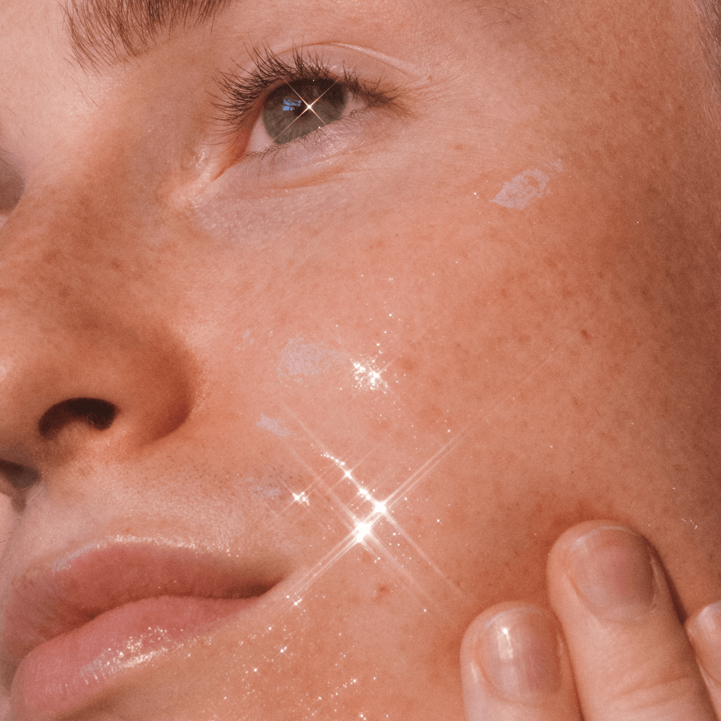 Breakout Clearing Liquid Peel formula on model's face